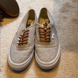 Like new Vans sneakers